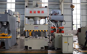 四柱液壓機價格因素有哪些？
